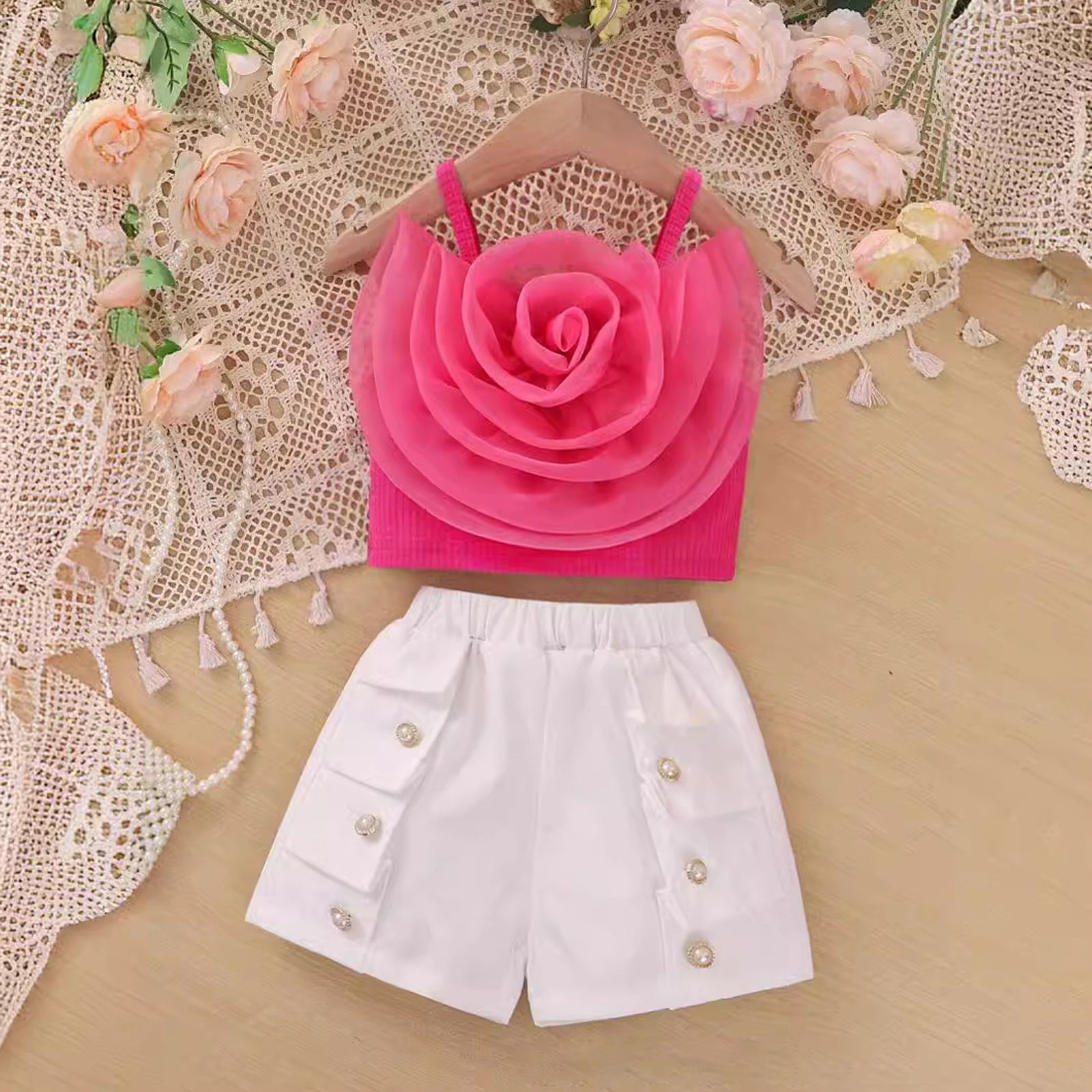 European and American girls' clothing set summer set fashion suspender 3D three-dimensional flower top shorts