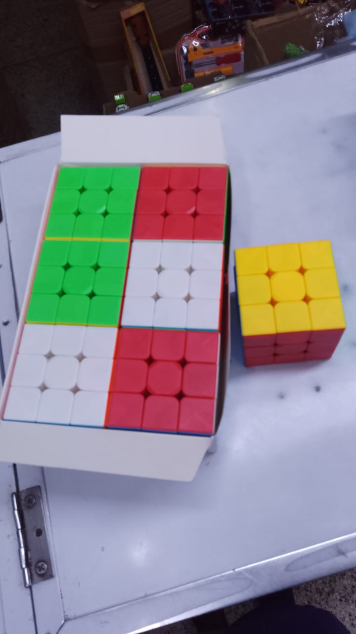 MoYu 3x3x3 Stickerless Speed Cube – Magnetic Puzzle Cube, Smooth Turning & Excellent Corner-Cutting, Brain Teaser for Kids & Adults,MoYu 3x3x3 Stickerless Speed Cube