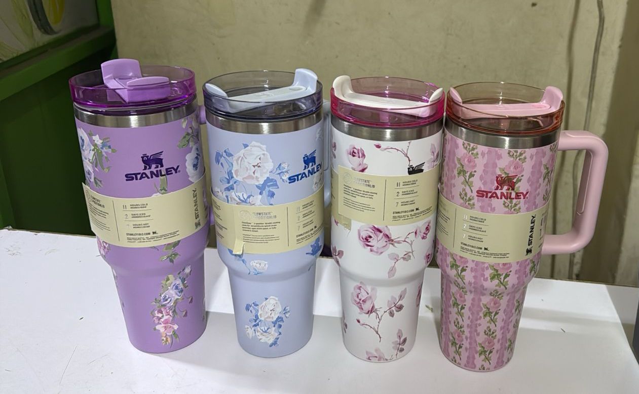 Stanley Floral Designs Quencher H2.0 FlowState Tumblers: Custom Floral Designs Double-Wall Vacuum Insulation Rotating Lid Straw Hot Cold Iced Drinks Comfort Handle Portable Hydration Style Gift.