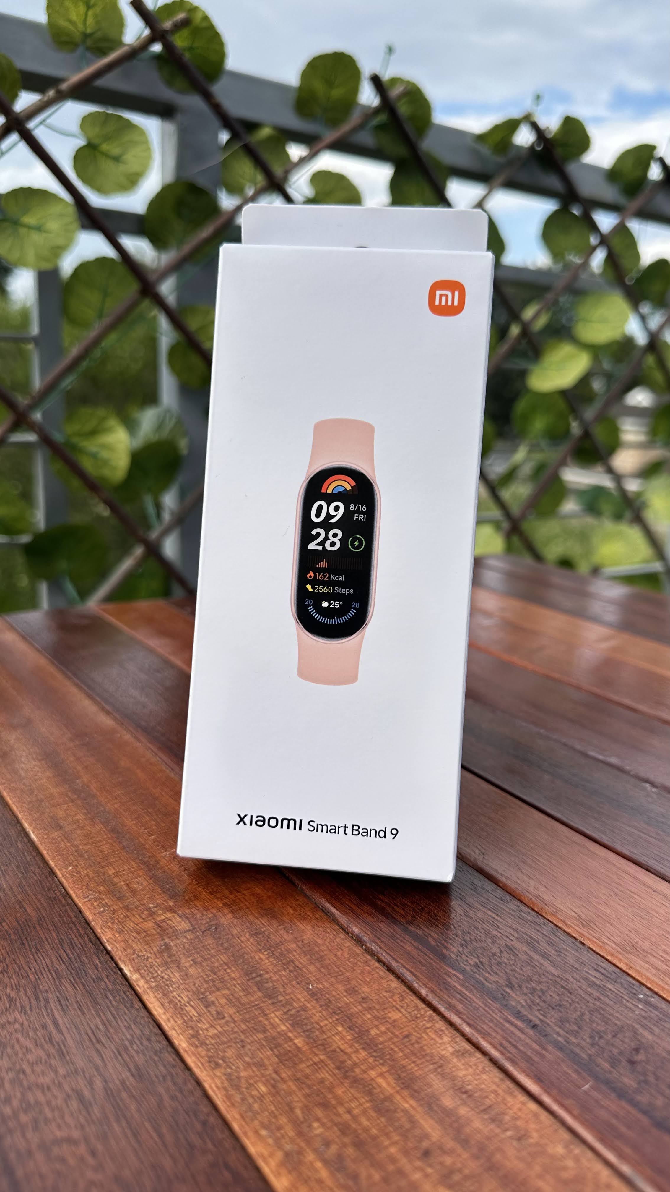 Xiaomi Smart Band 9 Global Version (2024) 1.62" Amoled Display | 233 mAh Battery | up to 21 Days of Battery Life | Over 150 Workout Modes | BT 5.4 | 50M Water Resistant