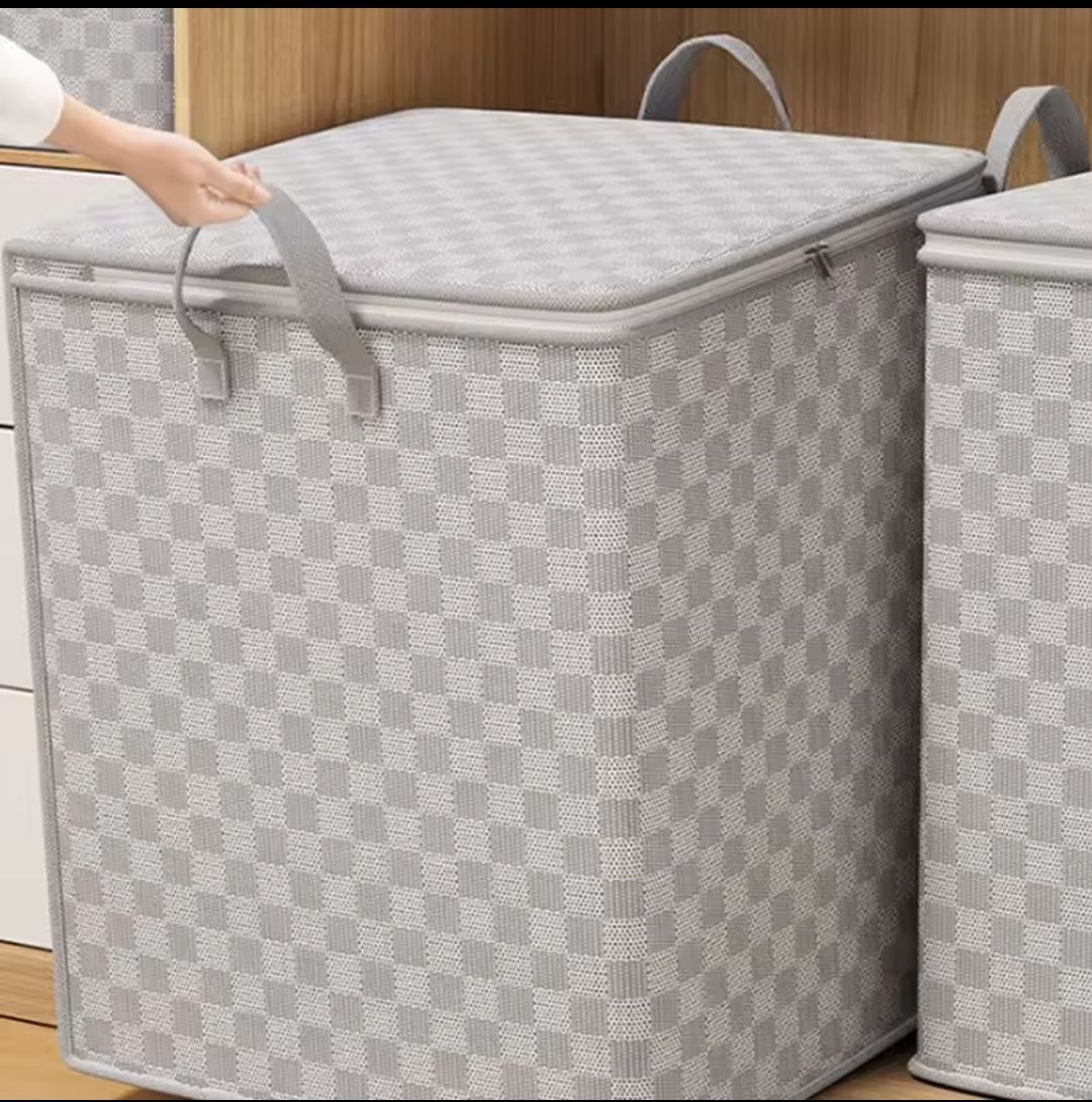 Quilt storage bags with zipper lids dustproof duvets clothes storage bags