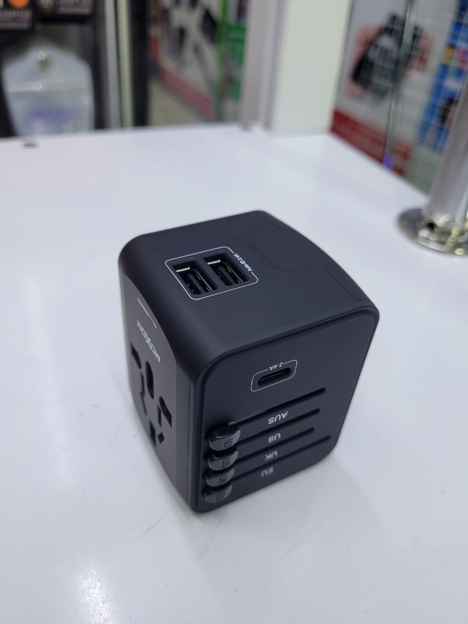 Travel Adapter International Universal Power Adapter All-in-