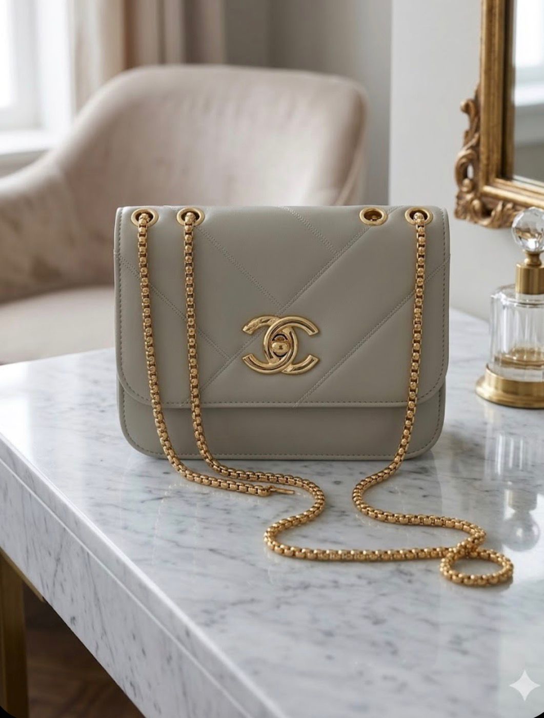 SHOULDER BAG| Luxury Quilted Leather Shoulder Bag – Elegant Chain Strap, Stylish quilted leather design for a luxurious look, Elegant gold-tone chain strap for versatile shoulder or crossbody wear.