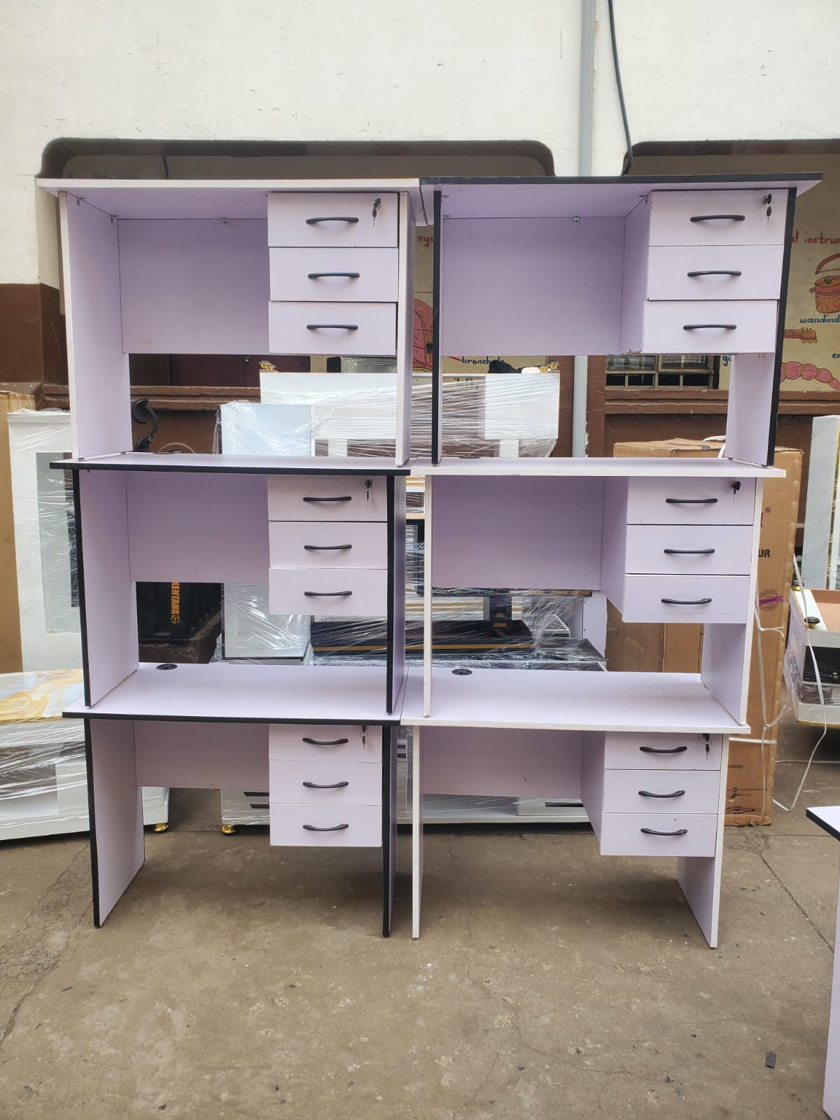 0.9M Office Desk Table – Modern Study & Computer Workstation