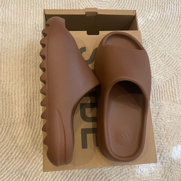 HIGH QUALITY YEEZY UNISEX SLIDE