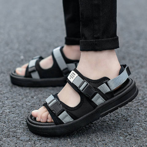 Men sandals Boy shoes beach shoes men's home shoes casual shoes men slipper Men sandals Boy shoes beach shoes men's home shoes casual shoes men slipper Local fast delivery