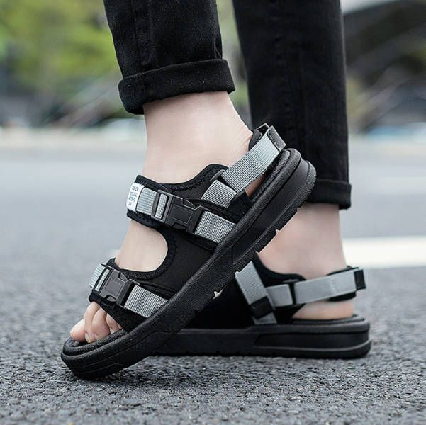 Men sandals Boy shoes beach shoes men's home shoes casual shoes men slipper Men sandals Boy shoes beach shoes men's home shoes casual shoes men slipper Local fast delivery