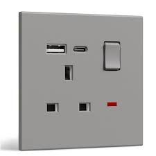 single socket 13A Single Switched Wall Socket featuring integrated USB-A and USB-C charging ports