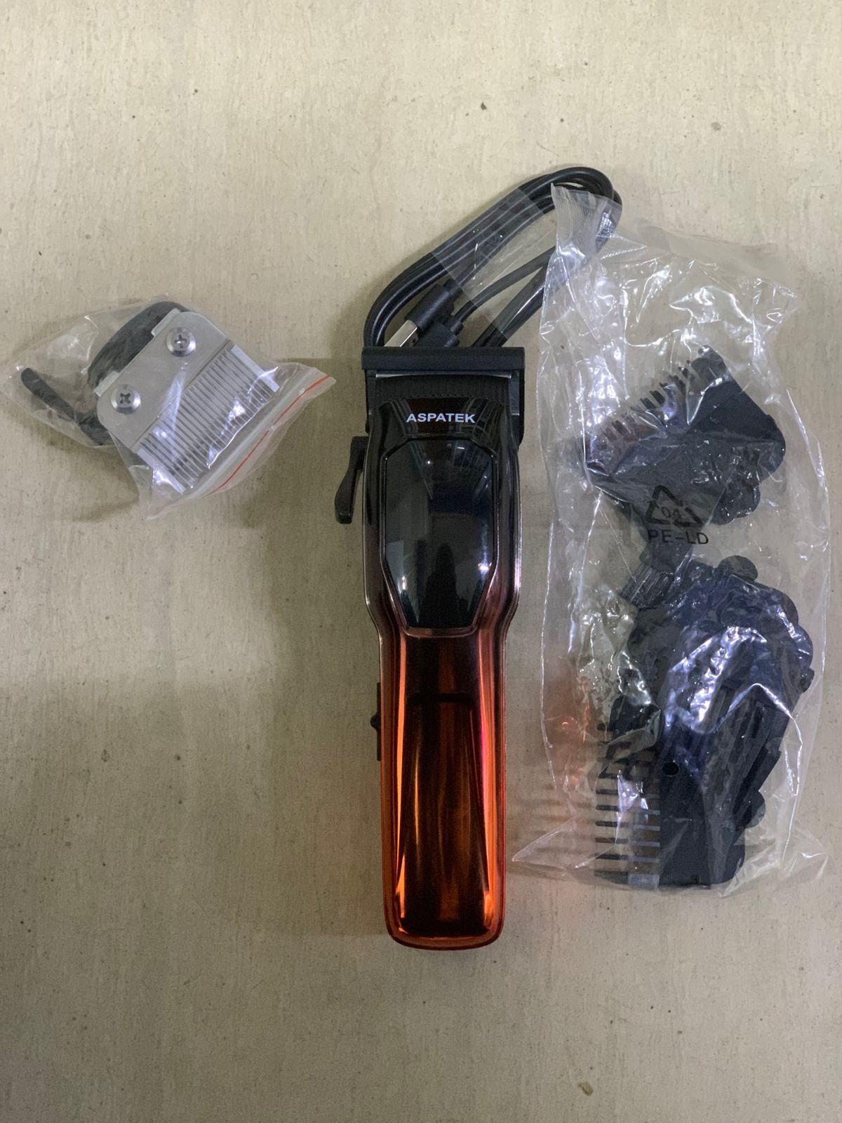 Professional Rechargeable Hair Clipper – Cordless Barber Trimmer with Adjustable Blades & Guide Combs with free gift