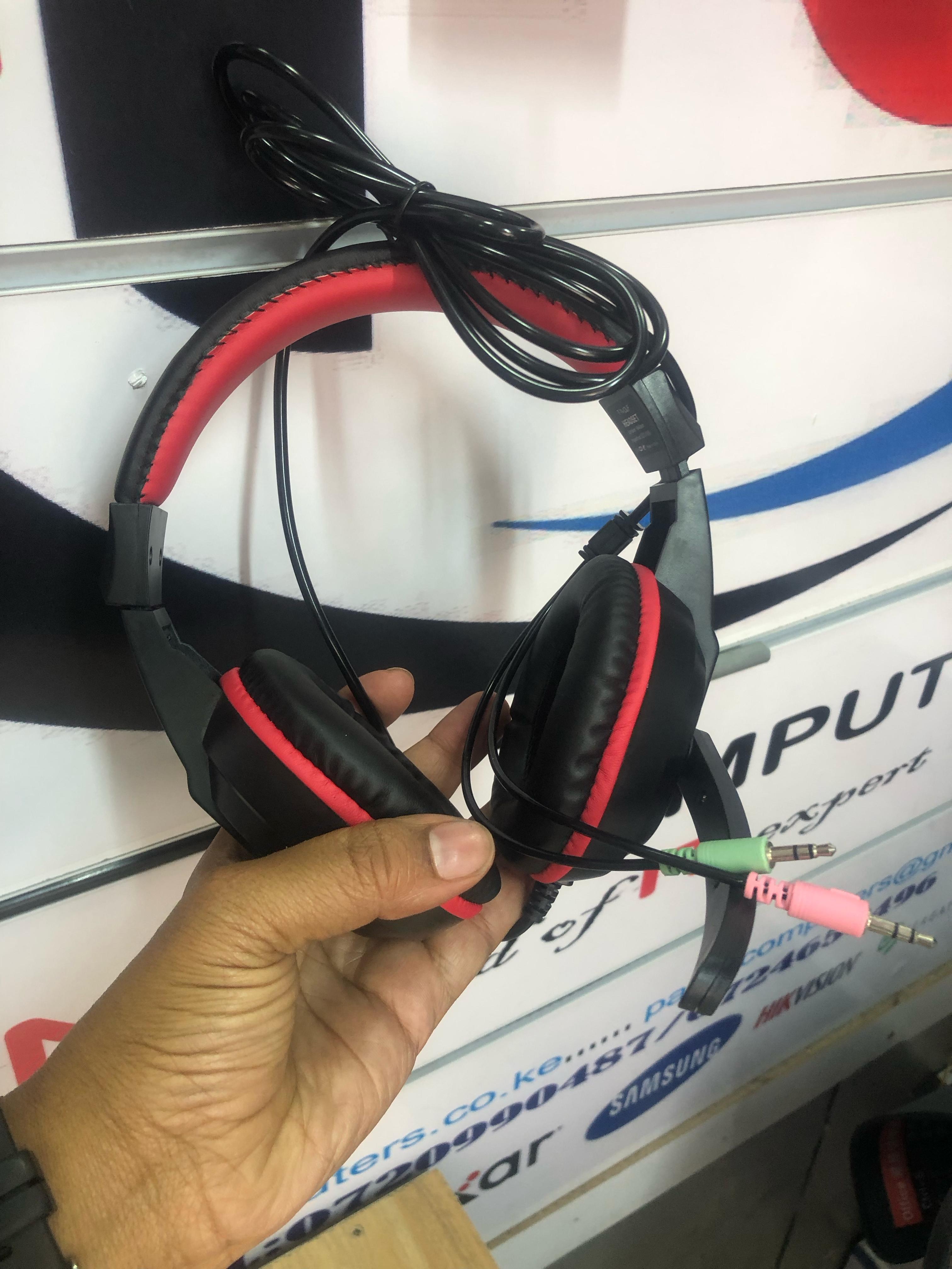 Computer Microphones 3.5MM Wire Luminous Gaming Headset Noise Cancelling Soft Earmuff  Headphones With Microphone For Smartphones PC Play Station 4 and computers