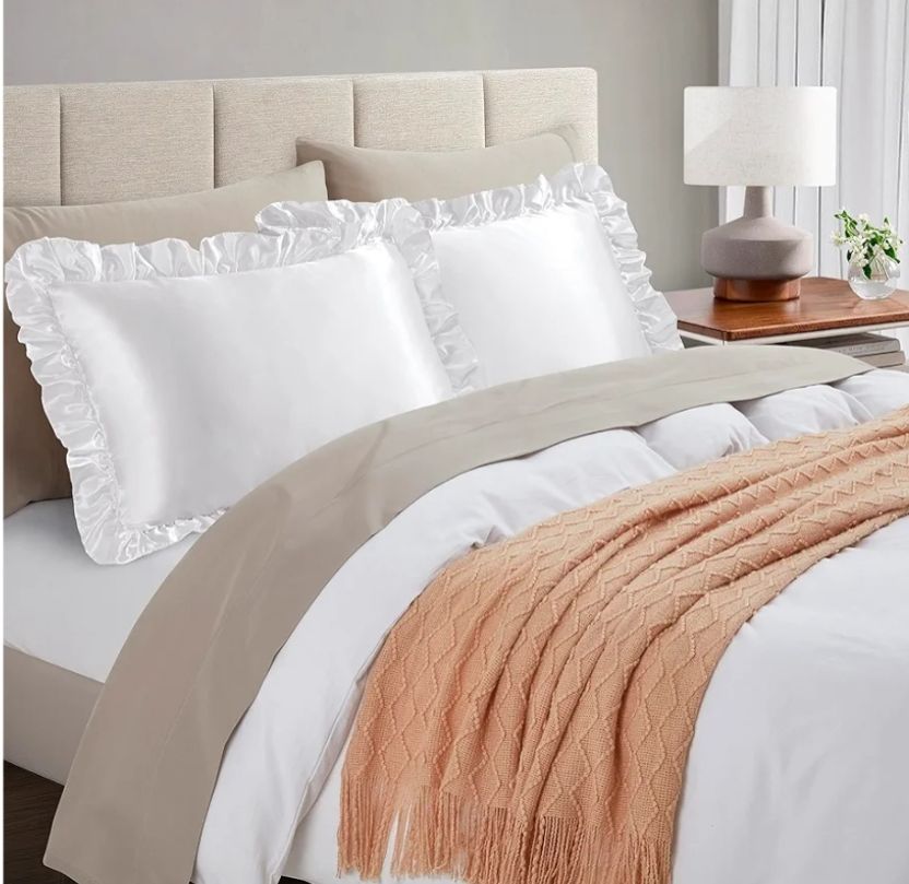 Silky Satin Ruffled Pillow Cases for Hair and Skin,Black Silk Pillowcases Queen Set of 2 with Envelope Closure Princess Room Decoration