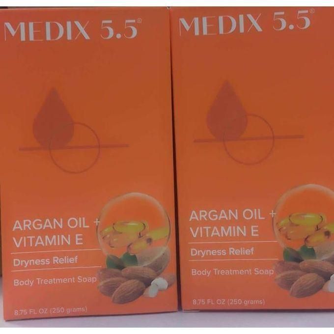 Medix 5.5 Vitamin C + Ferulic acid firm and brighten soap. Indulge in the power of nature with Medix 5 5 Vitamin C + Ferulic Acid Firm and Brighten Soap. This luxurious bar soap is infused with the p