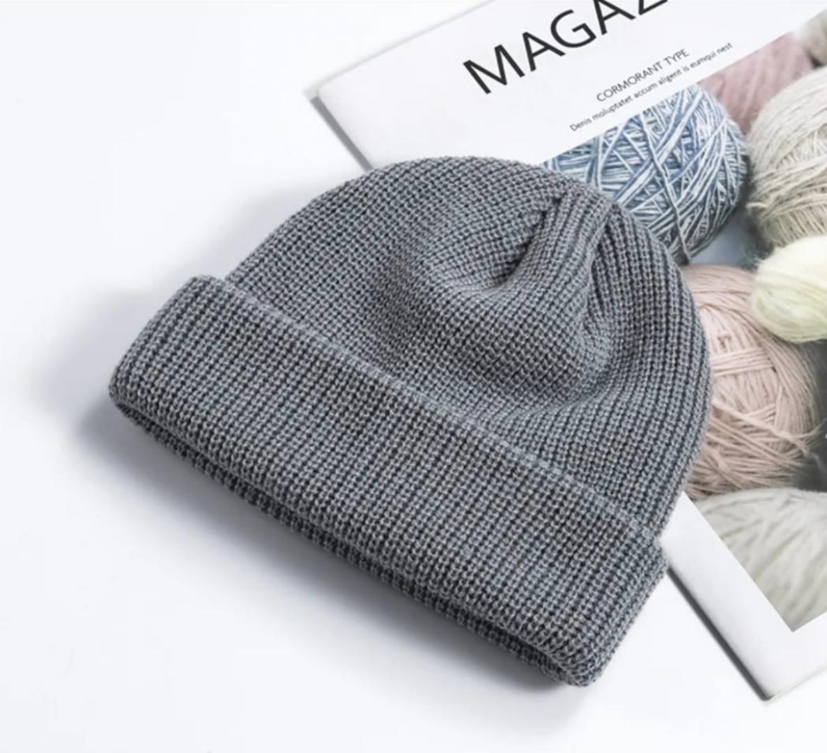 Fashion Hip Hop Beanie Knitted hat Men Skullcap Women Warm Brimless Baggy Melon Hats & Caps  short domed knitted hat Men's and women's warm hat