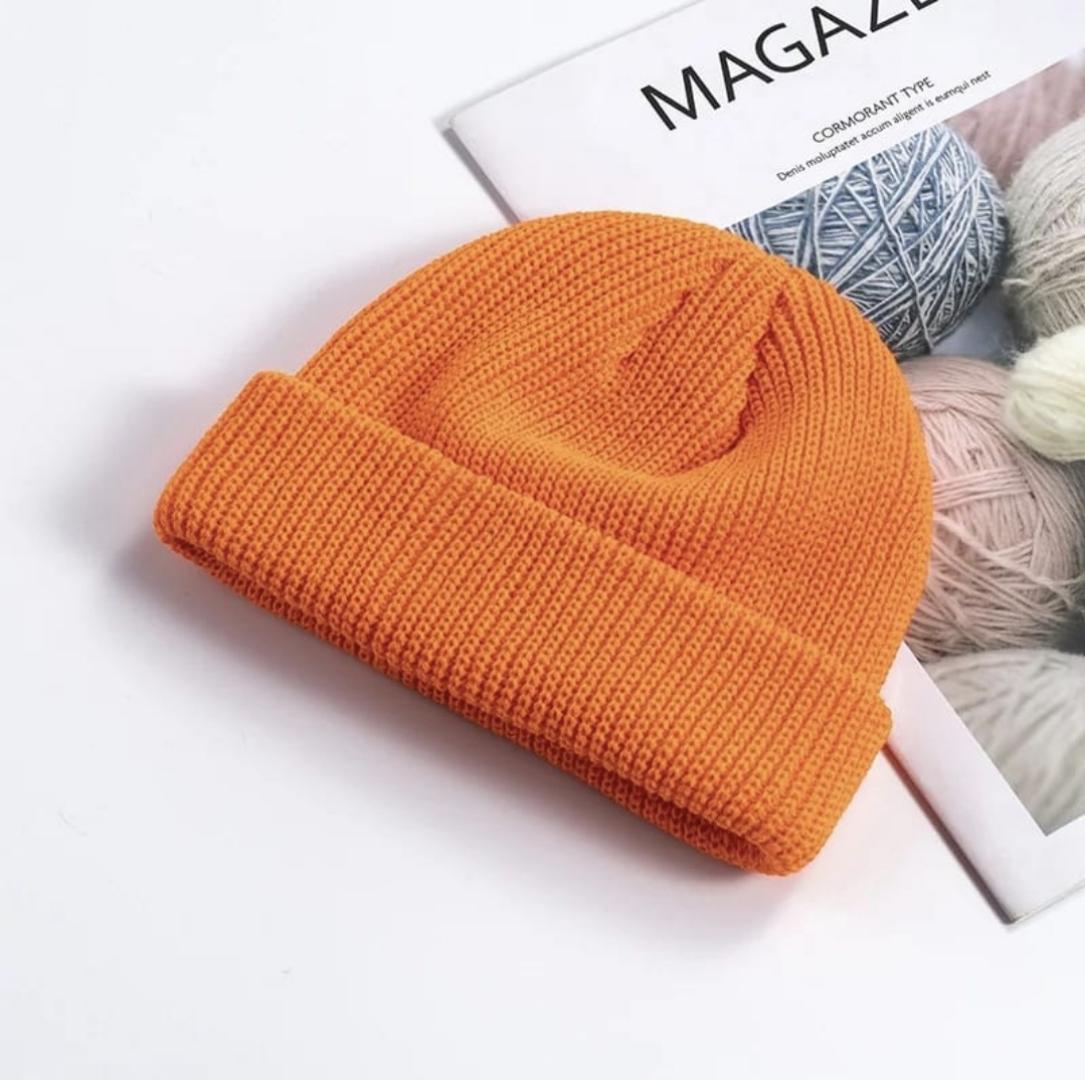 Fashion Hip Hop Beanie Knitted hat Men Skullcap Women Warm Brimless Baggy Melon Hats & Caps  short domed knitted hat Men's and women's warm hat
