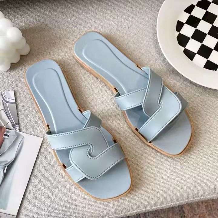 High quality fashionable anti-slip summer casual slide sandals slippers for women