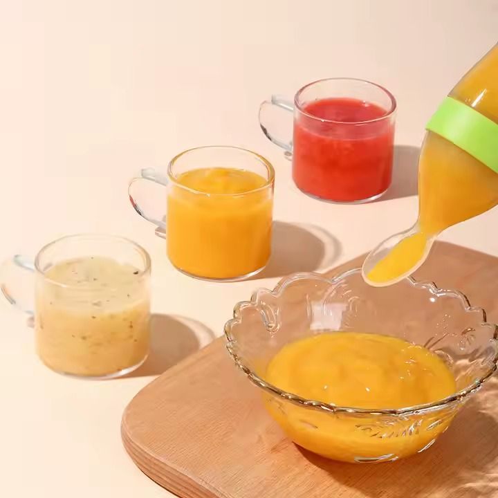 Baby Food Feeder Silicone Squeeze Bottle Spoon Infant Feeding Squeeze Spoon Feeder