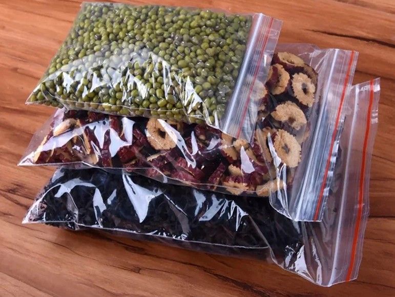 Re-usable Ziplock Fridge Food Storage Bags Food Packaging bags Lock Tight - 25 pcs Preserve freshness Prevents comtamination Convenientb for travel Recycled Reduce odor transfer environment friendly