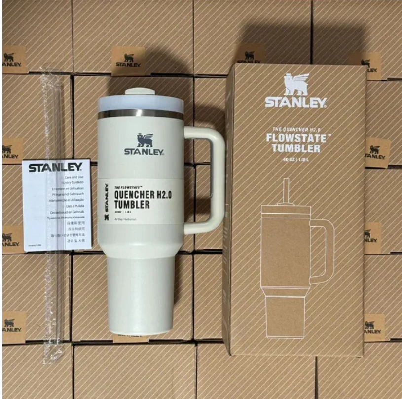 Best Quality & Original Stanley Cup Offer 💫✨🔥 Tumbler cup with lid and straw for hot and iced coffee. Buy when the offer lasts