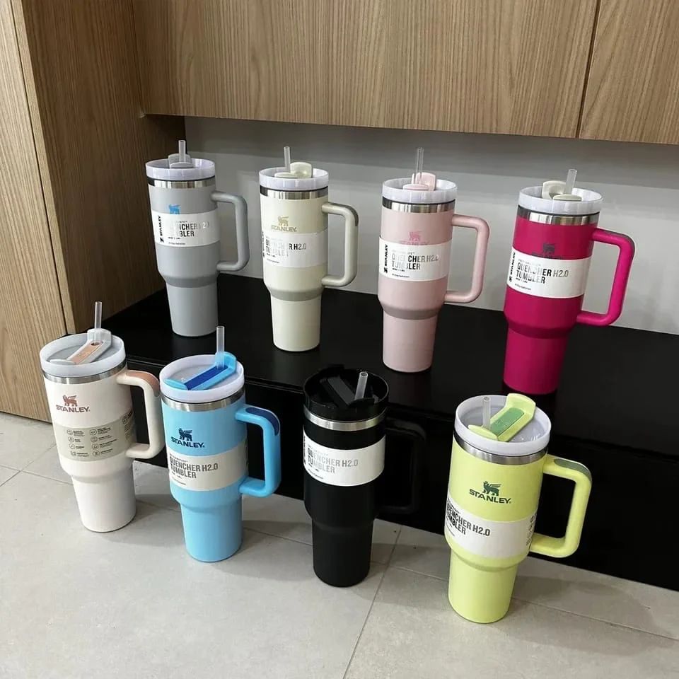 Best Quality & Original Stanley Cup Offer 💫✨🔥 Tumbler cup with lid and straw for hot and iced coffee. Buy when the offer lasts
