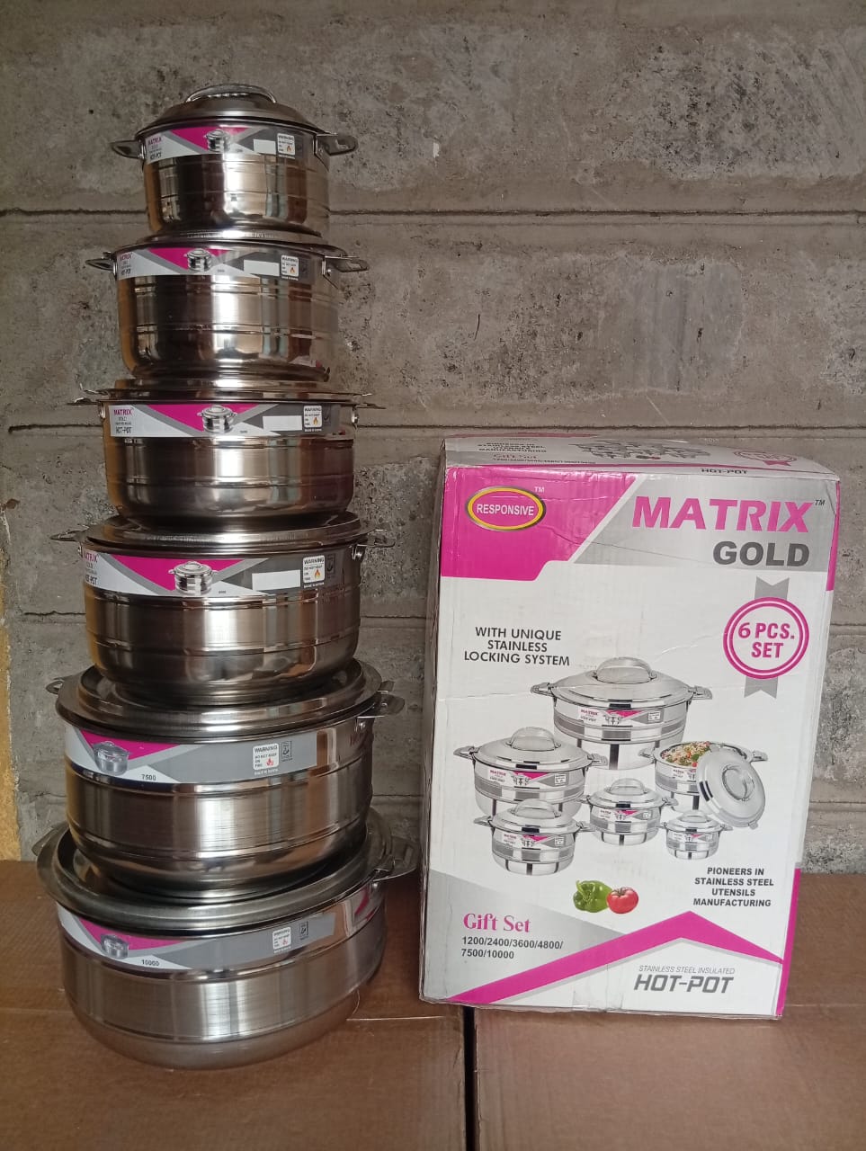 New Arrival 6 Pcs Matrix Gold with Unique Stainless Locking System Hotpot Kitchen Hot Pot Serving Dishes Stainless Steel Hotpots Serveware Set Keep Food Hot or Cold 1200, 2400, 3600,  4800, 7500,10000