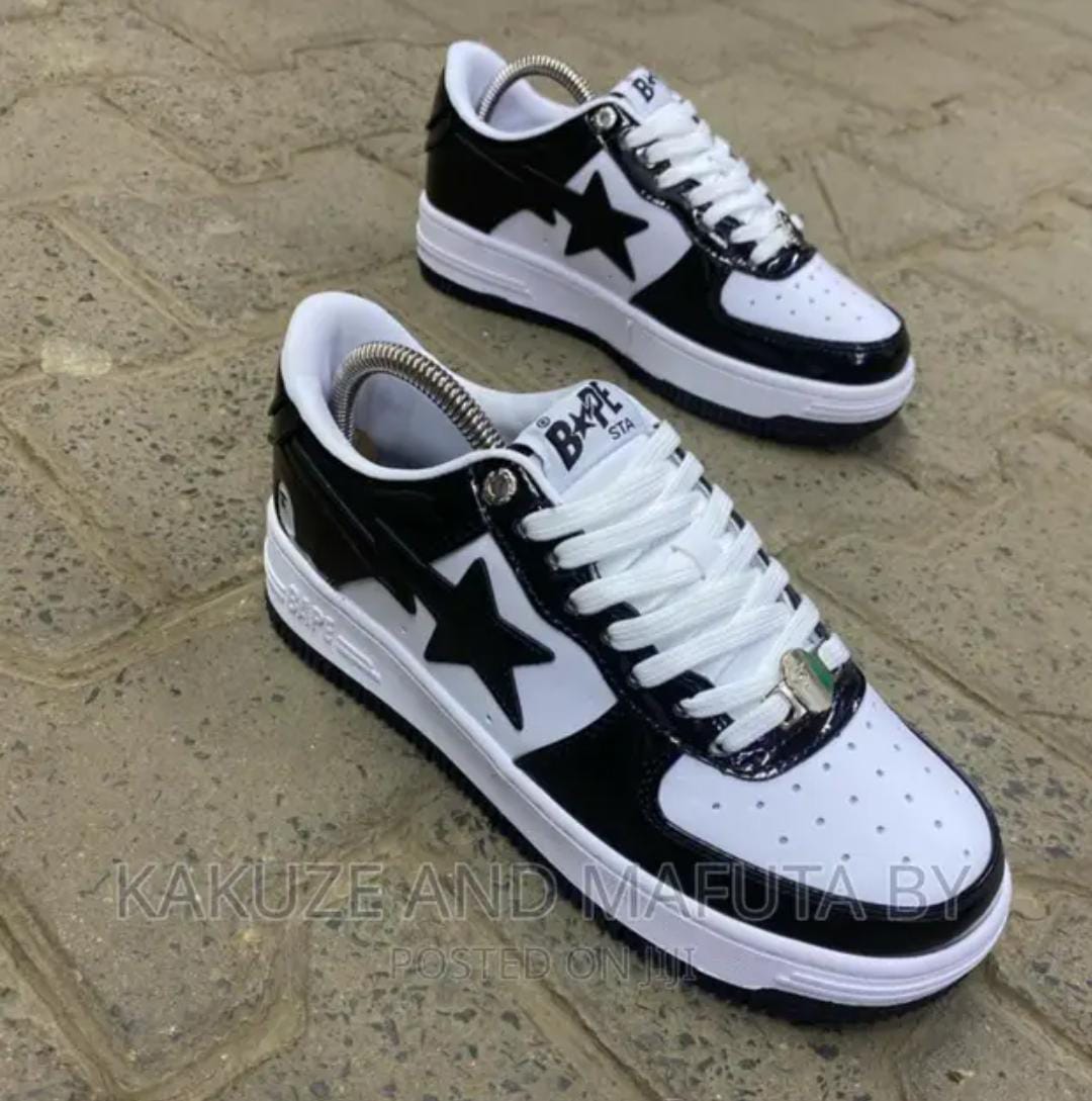 Latest HIgh Quality  Bapestar 💥💥breathable  Unisex Sneakers🔥🔥