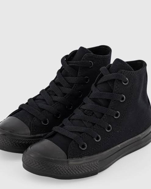 New✴️High Quality Kids 🔥High Top Unisex rubbers shoes ✴️💥💥
Good quality 🔥🔥
Doesn't fade easily ✨ so its long lasting