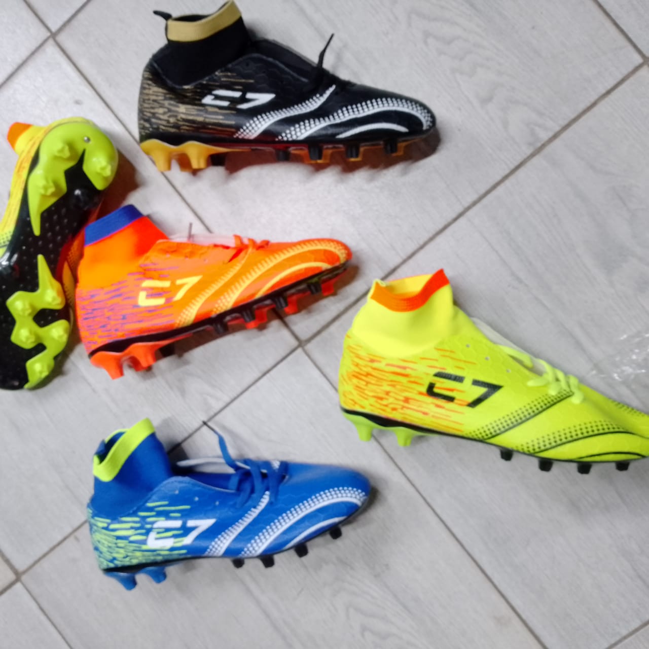 Lates 💥High Quality  Football Unisex Soccer boot 🔥🔥🔥Original boot