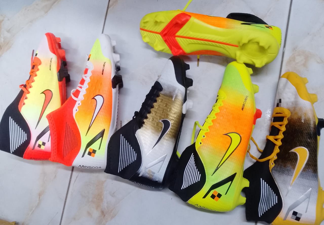 Latest 💥High Quality  Football  11 Pro 💥Unisex Soccer boot 🔥🔥🔥Original football boot