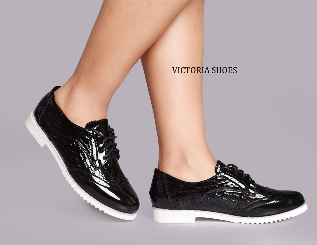 High quality Victoria Women’s Classic Oxford  Brogues Shoes – Gloss Finish