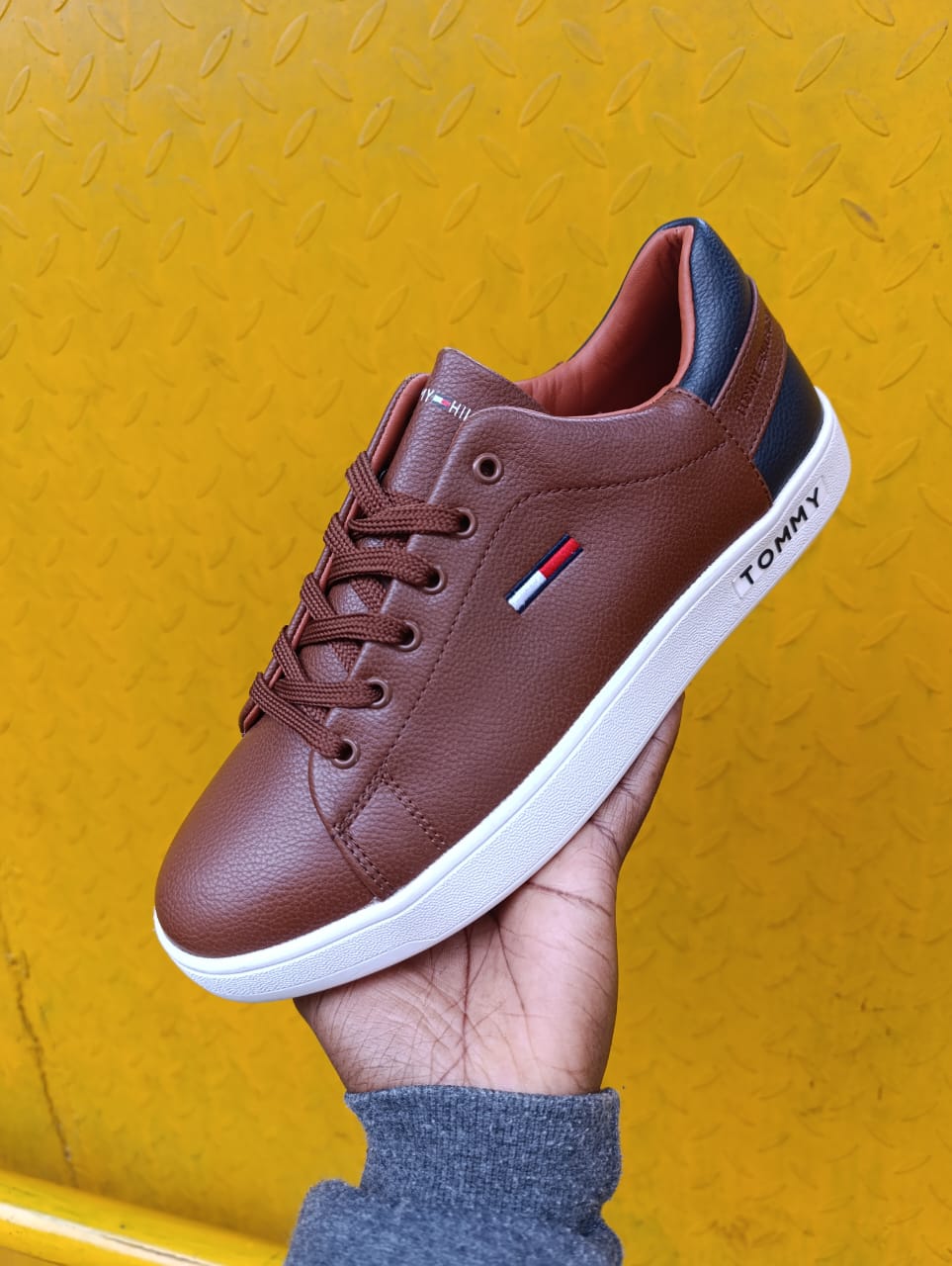 TOMMY Hilfiger Smart casual men🔥🔥 shoes high quality leather Hilfiger shoes ❤️‍🔥❤️‍🔥