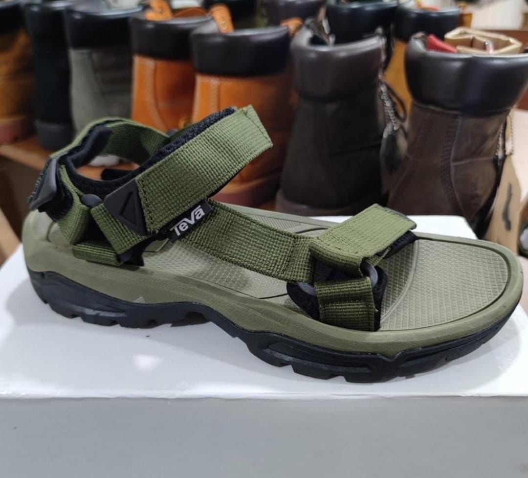 TEVA high quality original leather Open shoes for men women ❤️‍🔥 tested and qualified for all weather wearing season 🔥🔥