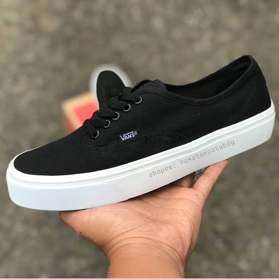 VANS ⚡High quality original leather vans shoes ❤️‍🔥 leather rubber flat shoes fashioned high quality breathable shoes🔥❤️‍🔥