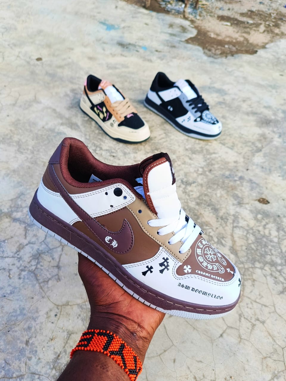 DECEMBER OFFER (CHRISTMAS), ⚡High quality fashioned sneakers UNISEX breathable sneakers 🔥❤️‍🔥 very cute looking 🥰