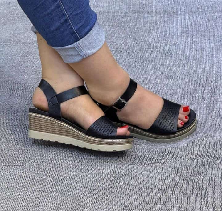 WEDGES 🔥HIGH quality women/ ladies heels 😍 women fashionable open wedges hells ❤️‍🔥very cute looking 😍
