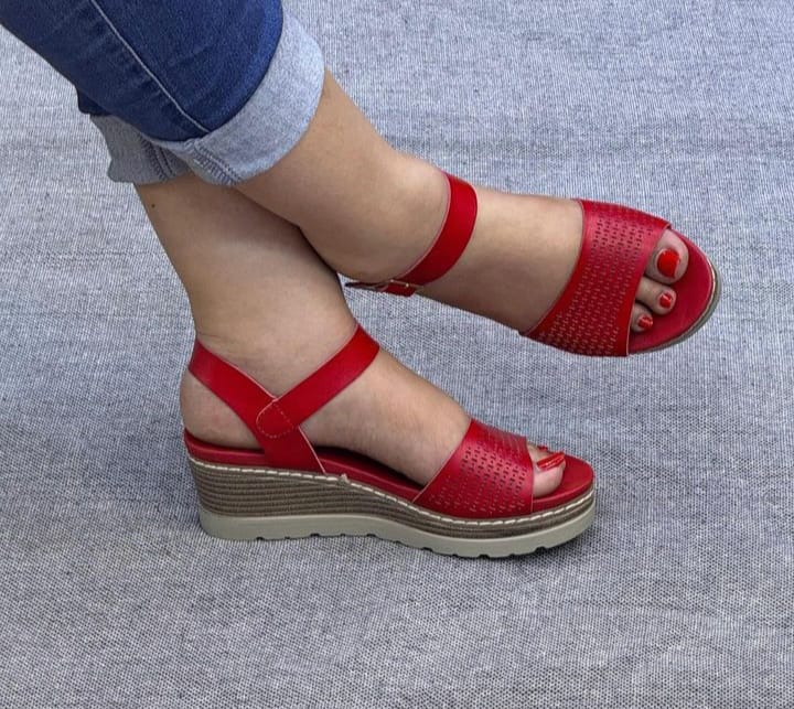 WEDGES 🔥HIGH quality women/ ladies heels 😍 women fashionable open wedges hells ❤️‍🔥very cute looking 😍