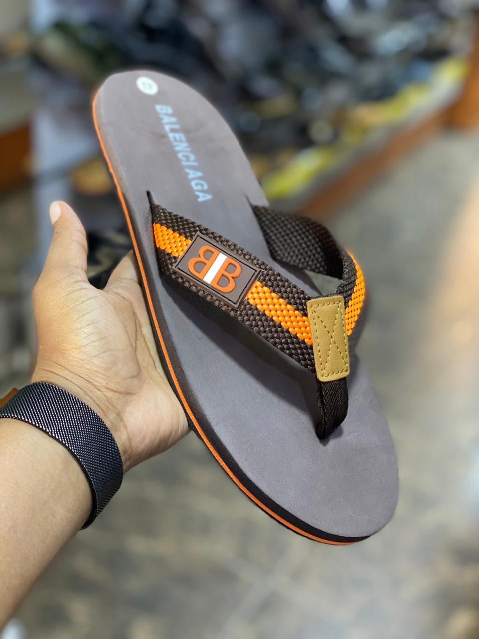 ⚡NEWEST SLIDES IN TOWN 💥 HIGH Quality Original latest new arrival ⚡slides opens shoes,. Mens flats poen shoes💥slides mens LV slipers💥mens fashioned classic slipers unisex💥very cute looking⚡