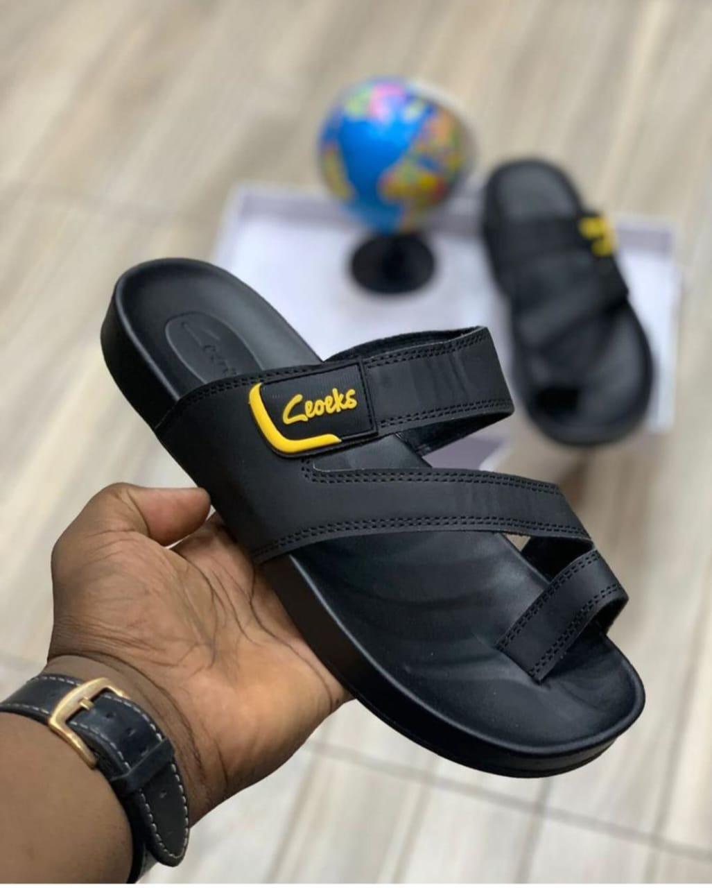 ⚡ORIGINAL/LATEST/RUBBER SOLE /SLIDES IN TOWN 💥 HIGH Quality new arrival ⚡slides opens shoes,. Mens flats poen shoes💥slides mens slipers💥mens fashioned classic slipers unisex💥very cute looking⚡