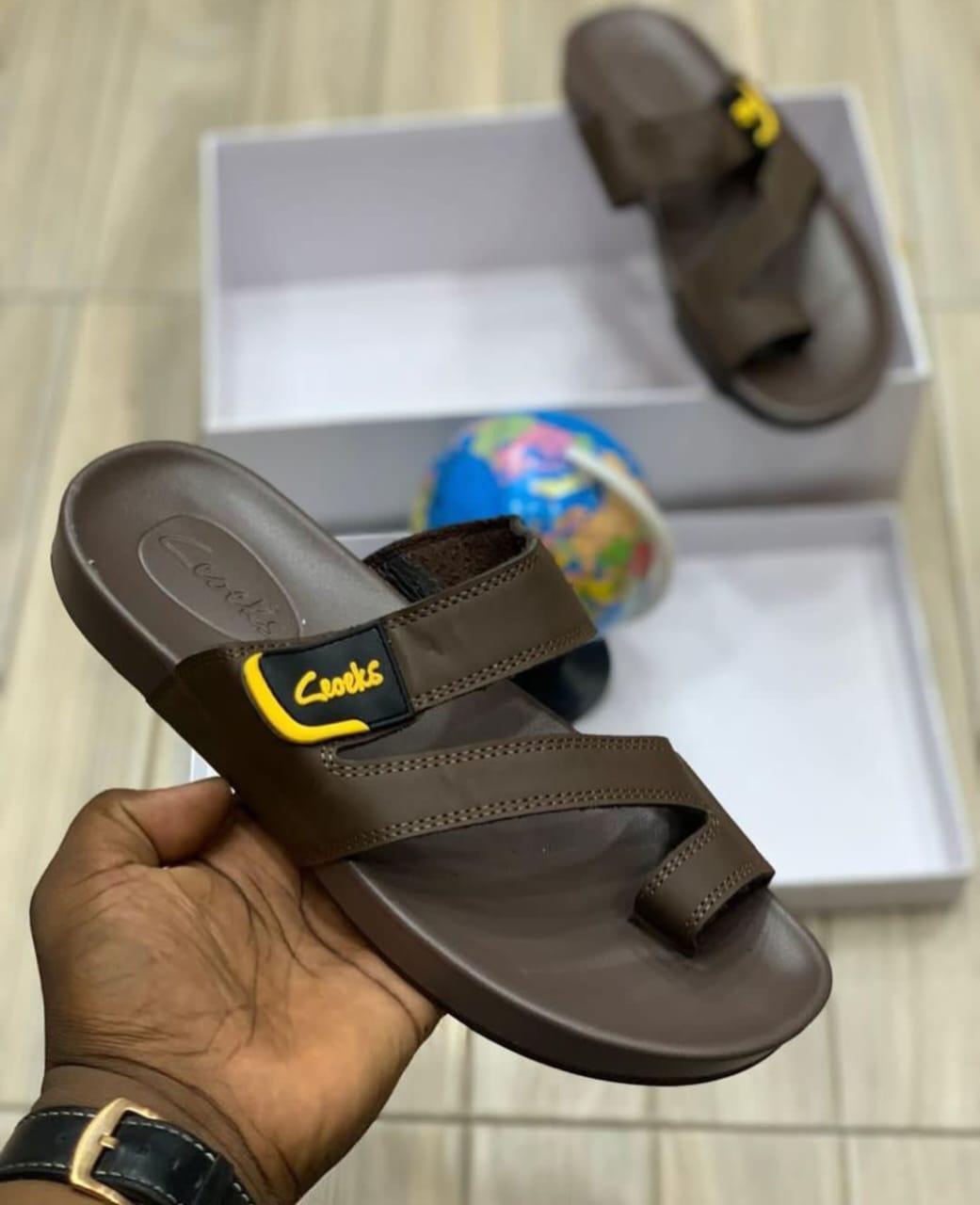 ⚡ORIGINAL/LATEST/RUBBER SOLE /SLIDES IN TOWN 💥 HIGH Quality new arrival ⚡slides opens shoes,. Mens flats poen shoes💥slides mens slipers💥mens fashioned classic slipers unisex💥very cute looking⚡