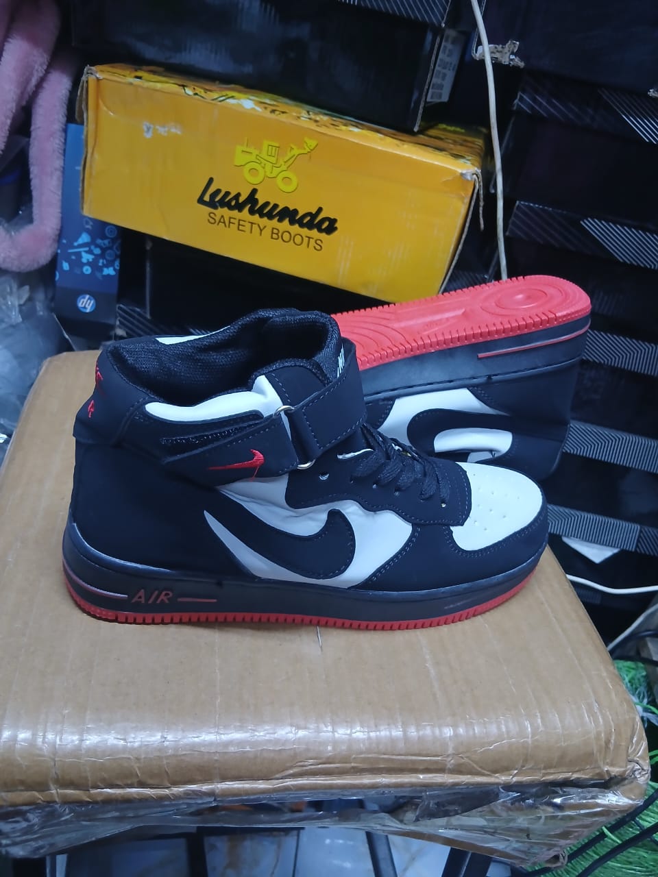 ORIGINA/LATEST/ NEW ARRIVAL ⚡High quality Air force 1 high boot UNISEX fashioned high boot for all,❤️‍🔥 all wearing men/women/ladies classic fashioned breatherble 🔥very cute sneakers❤️‍🔥