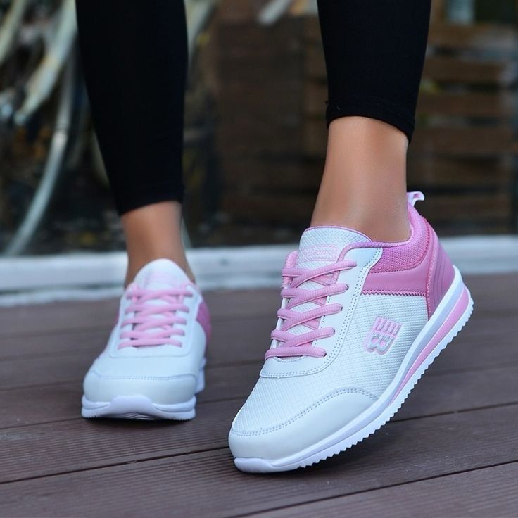GIRLS SPORTS❤️‍🔥OFFER CLASSIC Flat sport shoes 🔥high quality women/ladies shoes ❤️‍🔥very cute looking 😍multifunctional sports shoes ALL Weather wearing ladies/women leather flat shoes, the best❤️