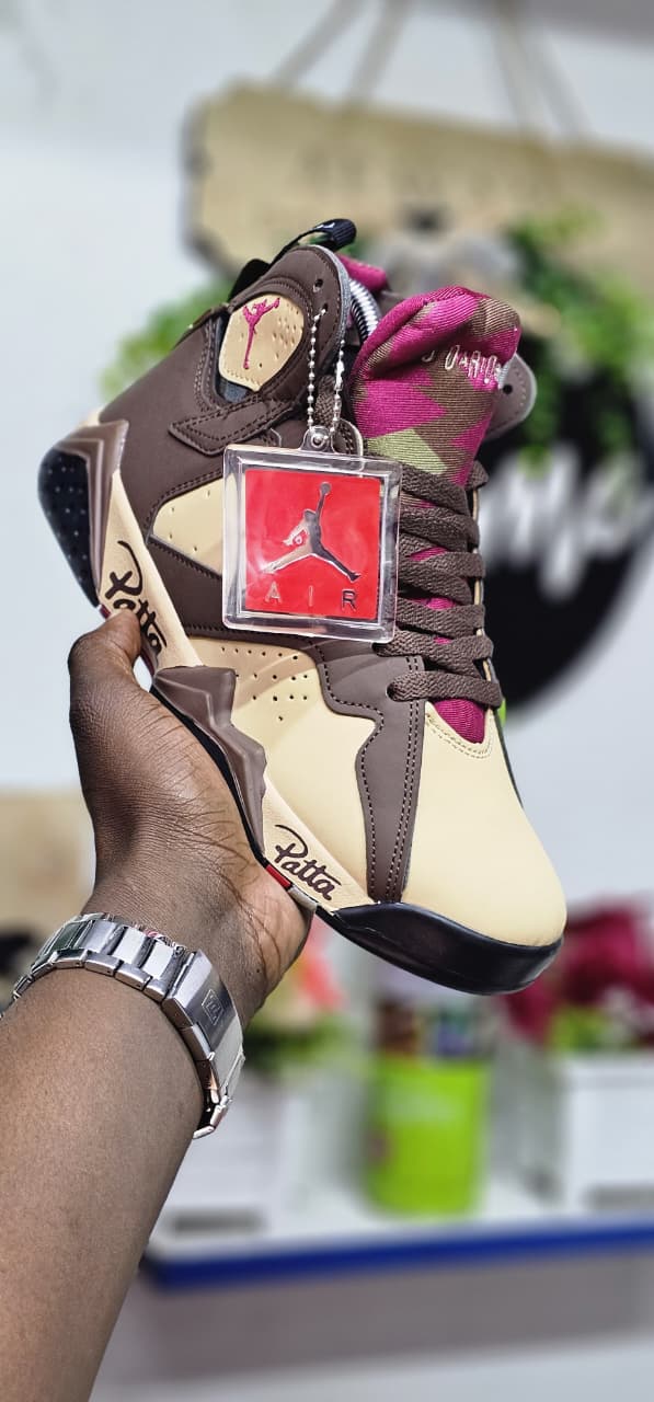 ⚡JORDAN 7CLASSIc⚡ HIGH QUALITY ⚡CLASSIC Fashioned Men"s breatherble original leather Jordan sneakers New fashion men's sneaker shoes❤️‍🔥very cute as in picture, matching all out fits and colours❤️‍🔥