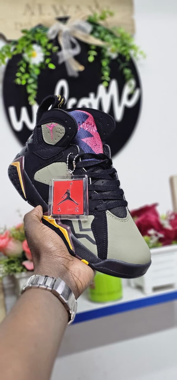 ⚡JORDAN 7CLASSIc⚡ HIGH QUALITY ⚡CLASSIC Fashioned Men"s breatherble original leather Jordan sneakers New fashion men's sneaker shoes❤️‍🔥very cute as in picture, matching all out fits and colours❤️‍🔥