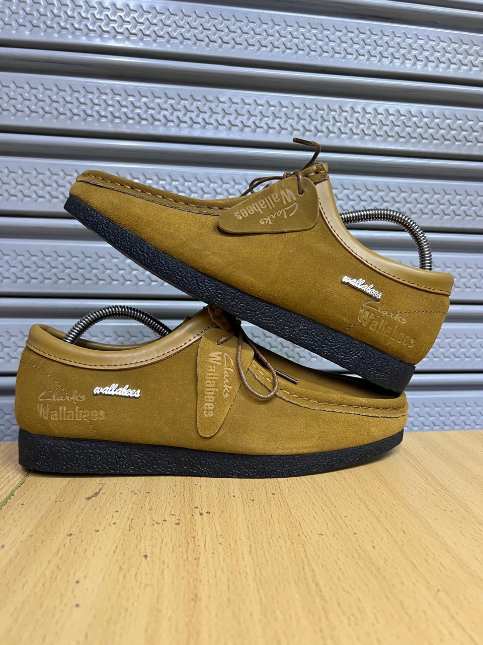 ⚡HIGH QUALITY CLARKS ❤‍🔥MEN'S Classic wallebes clarks wetlook men shoes suitable with all men wearing mostly official on exact size and fitting .The the durable men shoes ever good to walk,waterproof