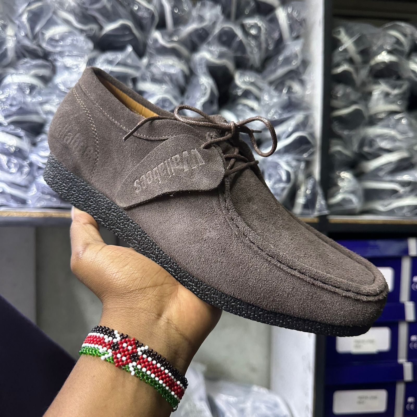 HIGH QUALITY⚡CLARK'S WALLABEES⚡ ORIGINA/LATEST/ NEW ARRIVAL SUEND CLARKS⚡ MEN'S official and non official all wearing men/classic fashioned breatherble suend wallabes 🔥samba sneakers❤️‍🔥VERY cute
