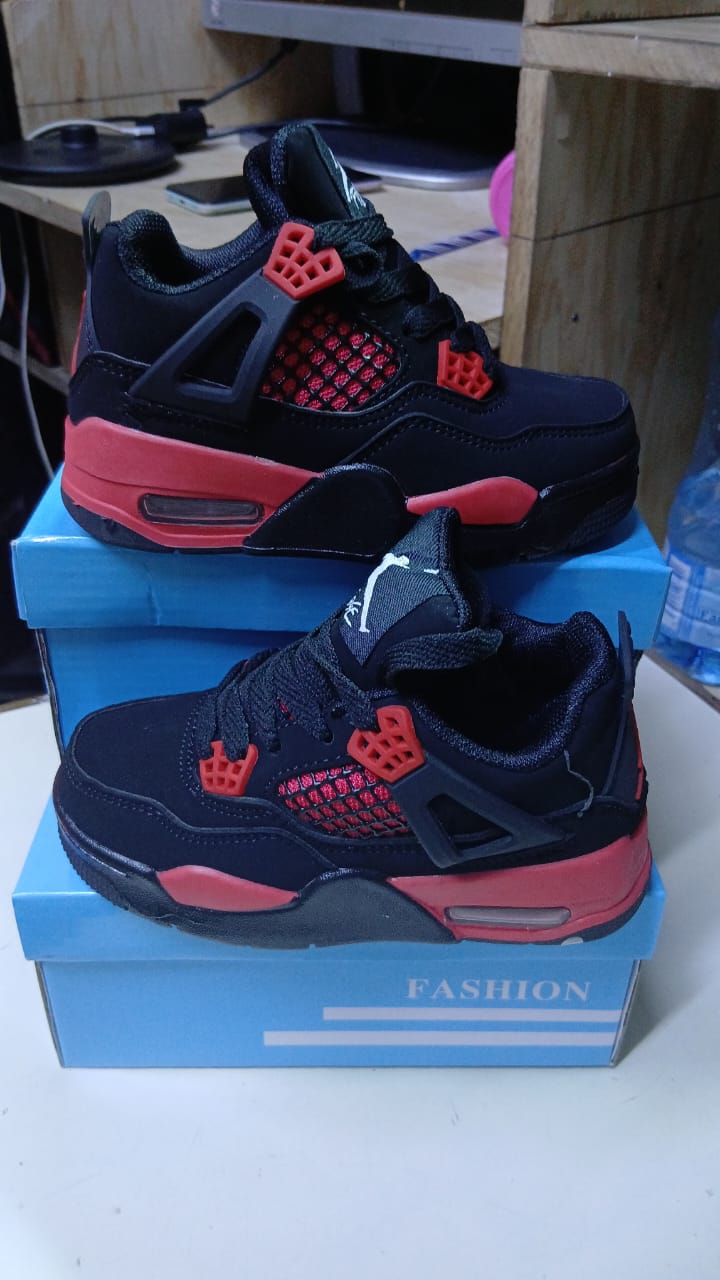 ⚡NEW ARRIVAL JORDAN 4💯LATEST J 4 SNEAKERS🥰🥰 KIDS/BABIES SNEAKERS⚡ available for unisex babies 🔥new classic and fashioned kid's sneakers shoes all colors and sizes available step up in this new j4