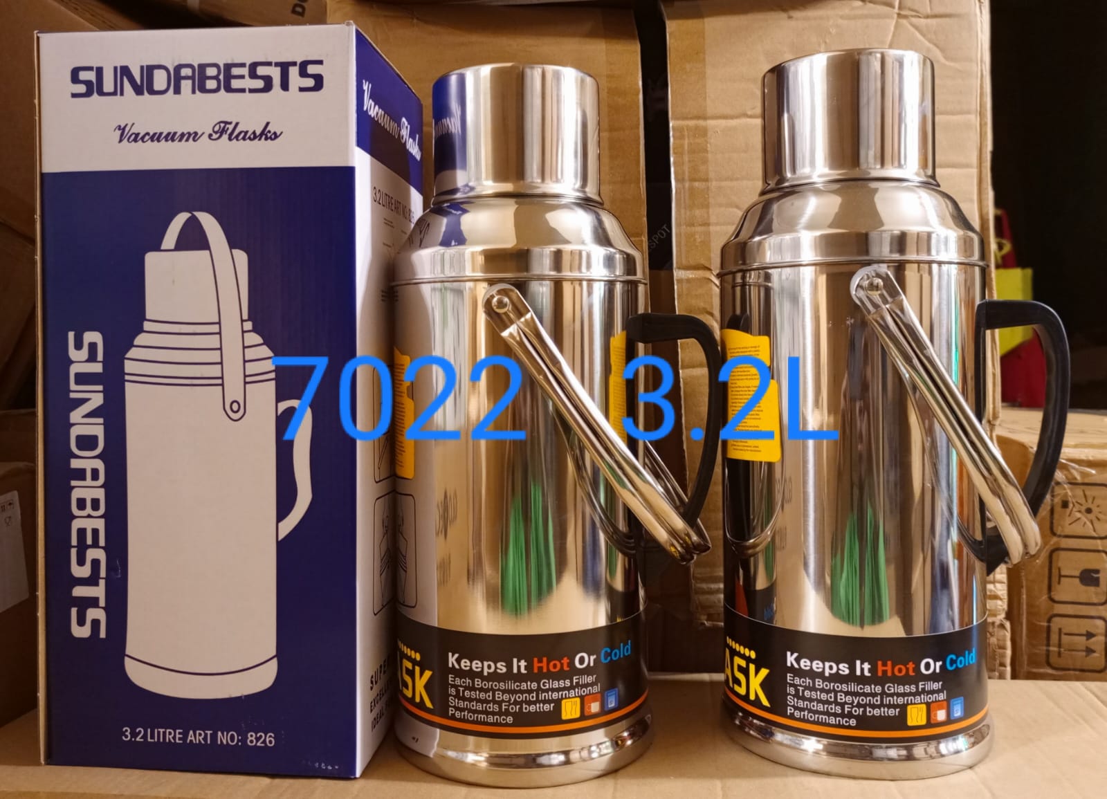 Stainless Steel 3.2 Litres Unbreakable Thermos Flask  .This insulated stainless steel jug can keep hot drinks hot and cold drinks cold, making it perfect for serving coffee at breakfast buffets or fo