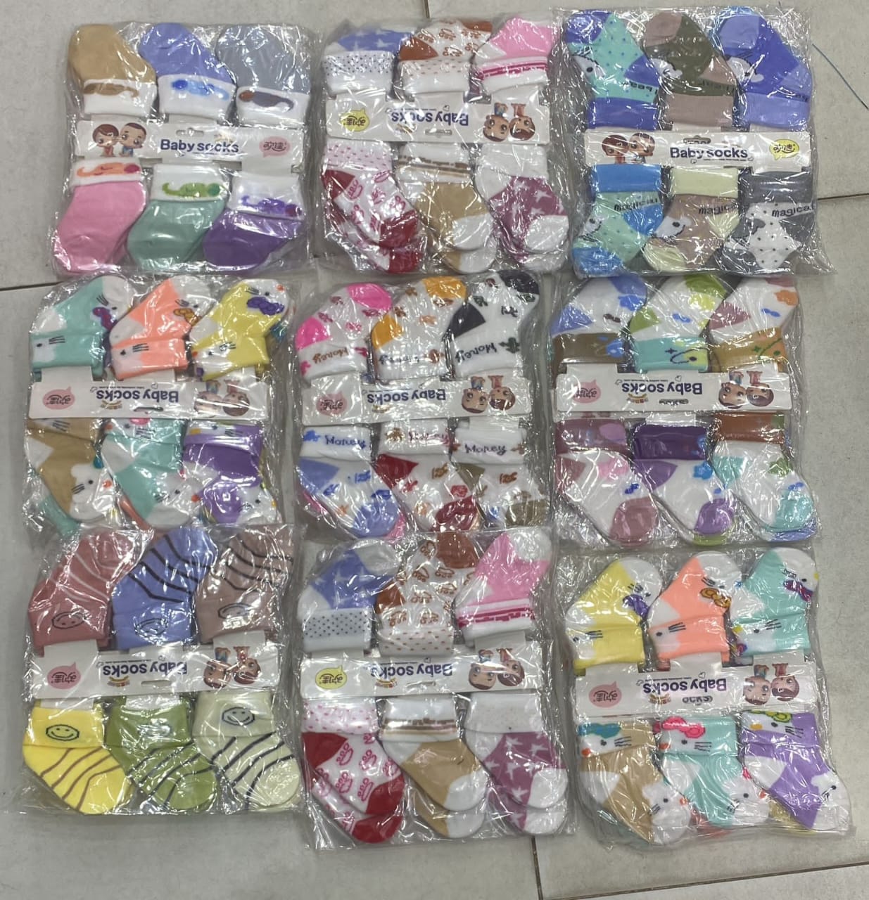 socks dozen Get your baby's favorite socks that he'll really love and be comfortable. Made of the purest cotton with double fabric at the top part to absorb excess heat and moisture for maximum comfor