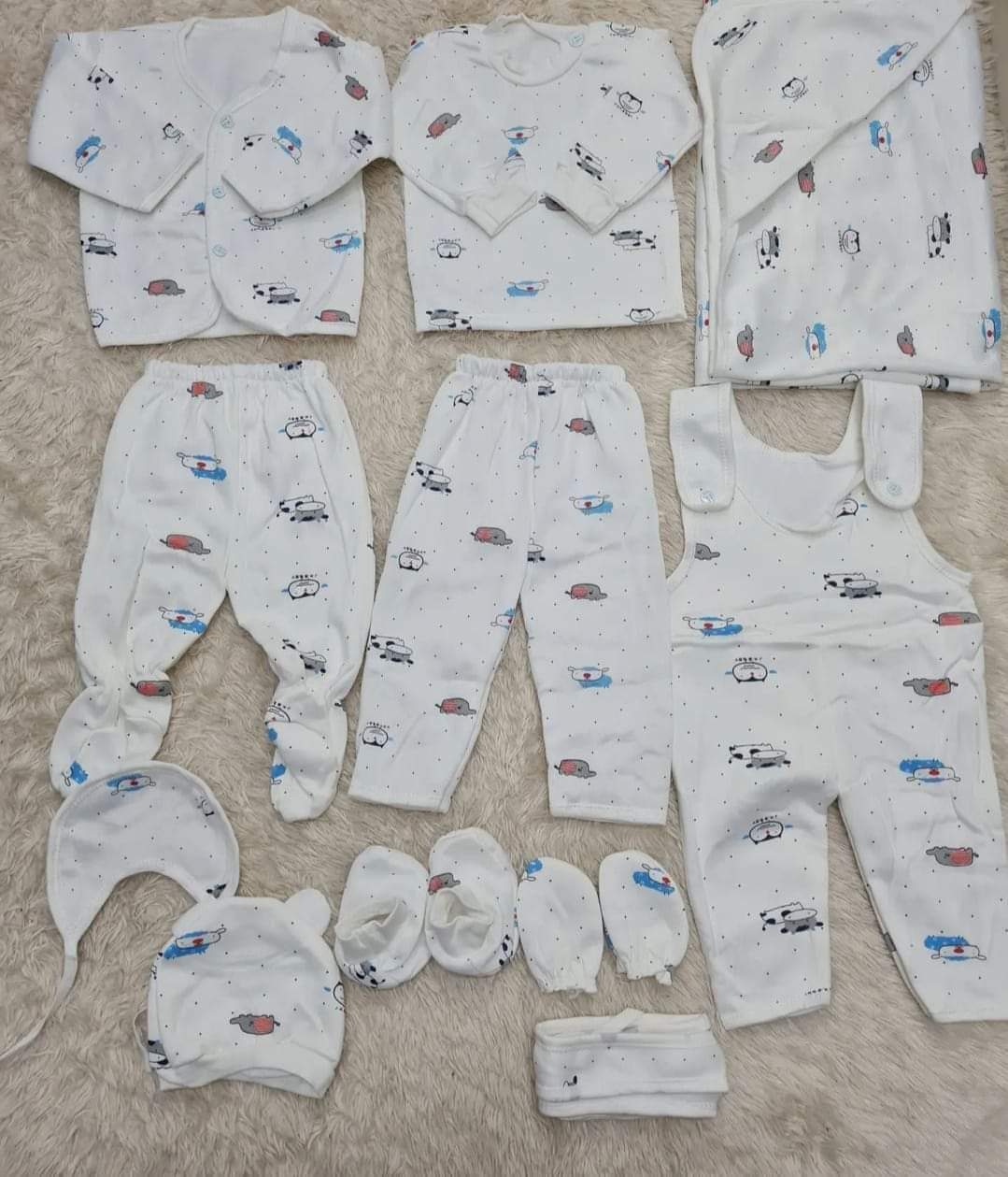 11 Pcs Newborn Baby Clothes Receiving Set Made of cotton