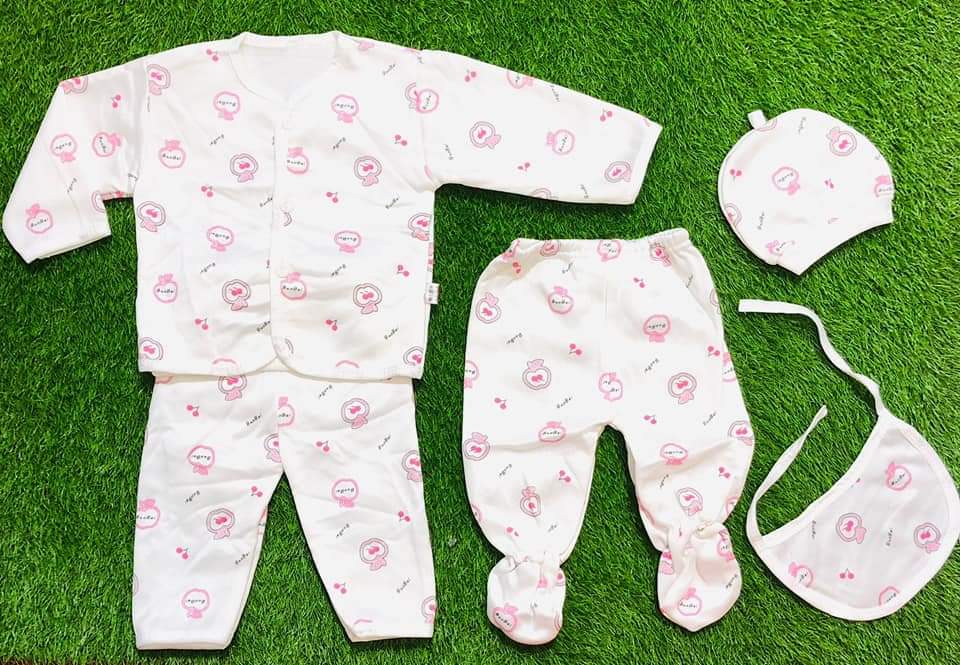Unisex 5 Pcs Newborn Baby Clothes Receiving Set Made of cotton