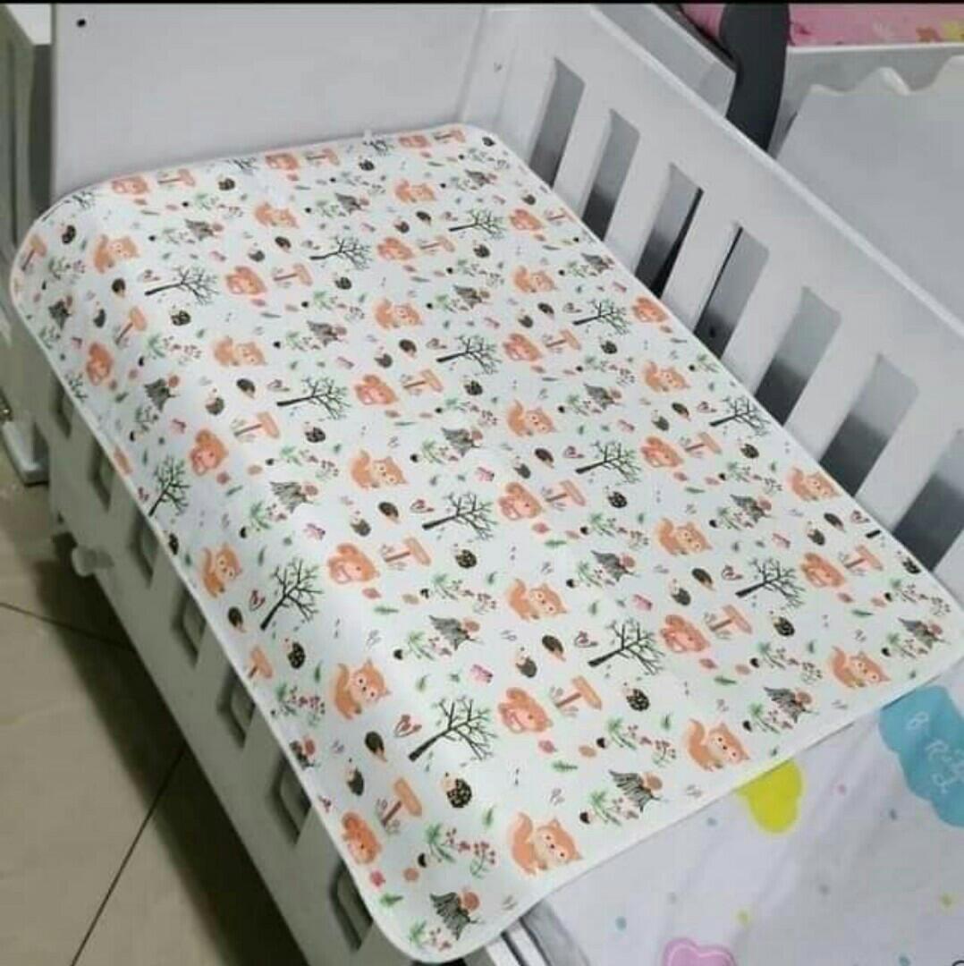 Changing Mat/Baby Mackintosh